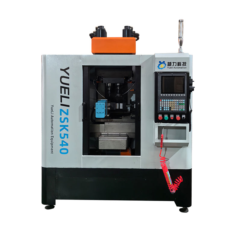 Bruken av CNC Drilling Tapping Machine